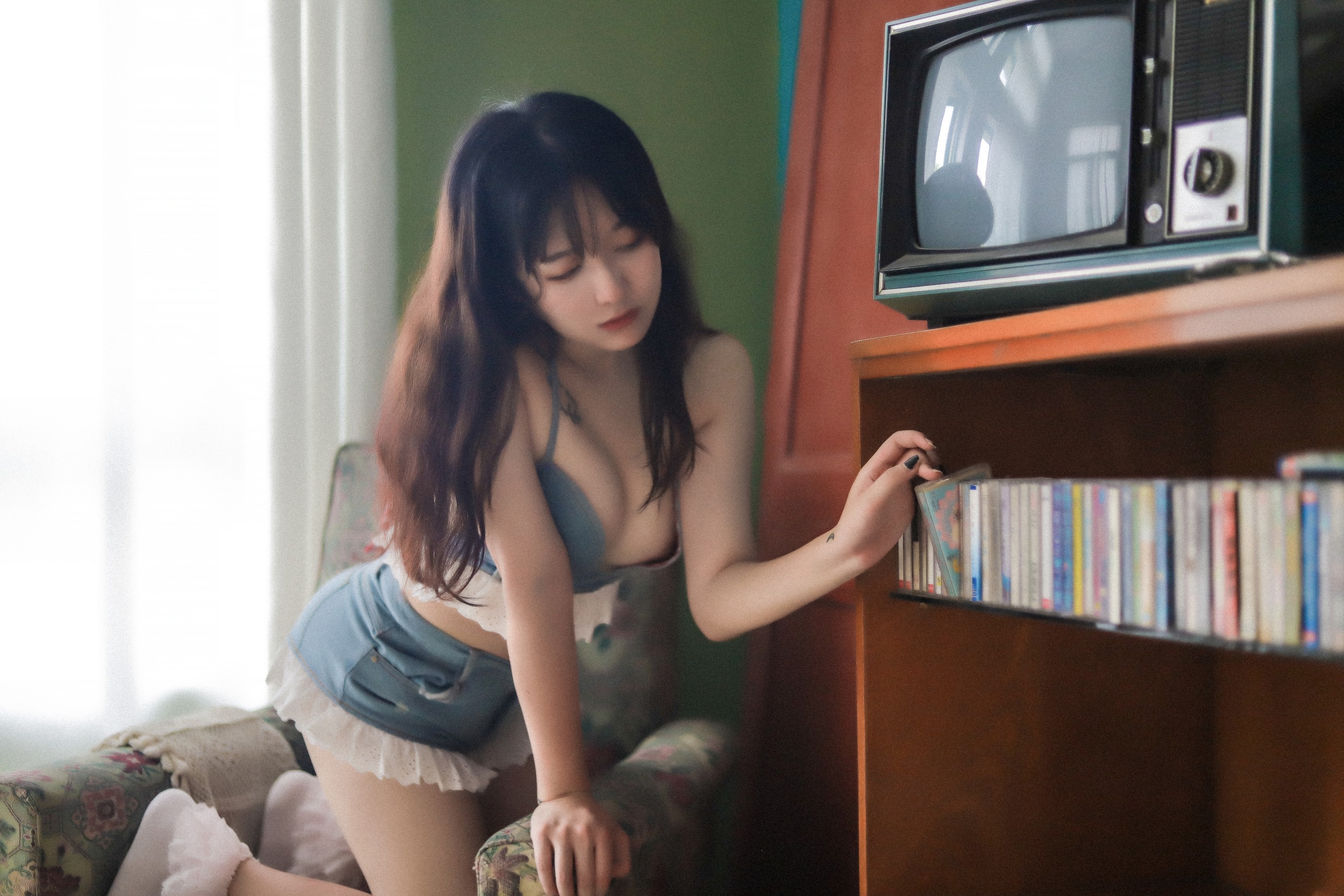 图片[1]-奇行家狗崽 – NO.004 桃子听蝉 [22P]-XikXak